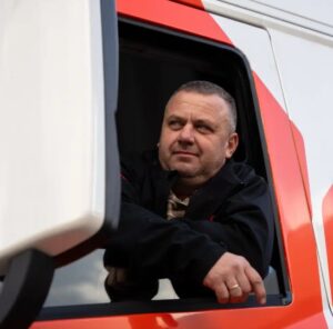 Стабильность, новые машины и доход от 200 000 ₽ Водитель-экспедитор в ООО «Дентро» +7(499)769-53-09